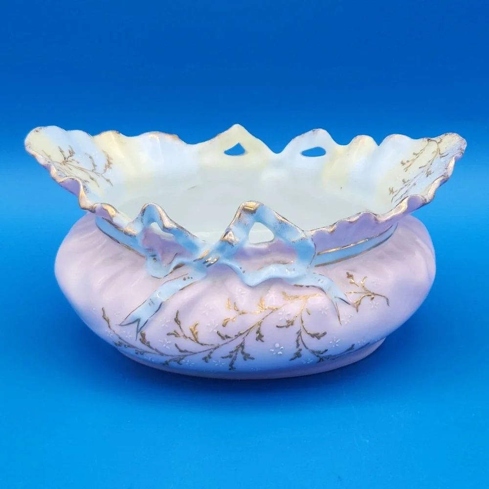 Vintage Victorian Prussia (?) Limoges (?) High End Hand Painted Porcelain‎ Dish